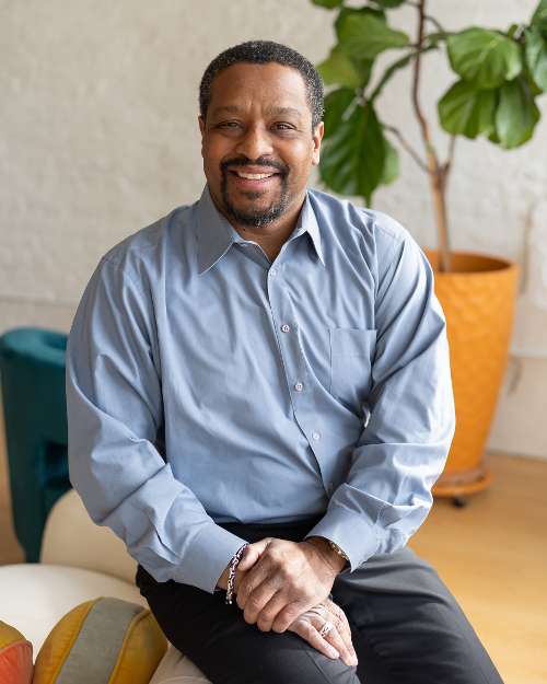 About Our Dentist Office in Bellevue | Kennedy Dental